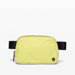 Lululemon Everywhere Belt Bag  🍋Lemon Vibe🍋 Rare Color